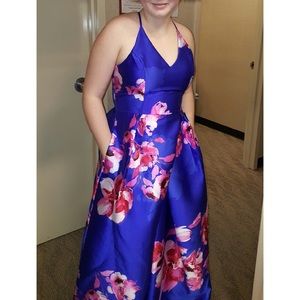 Blue Floral Sleeveless Prom Dress with POCKETS!